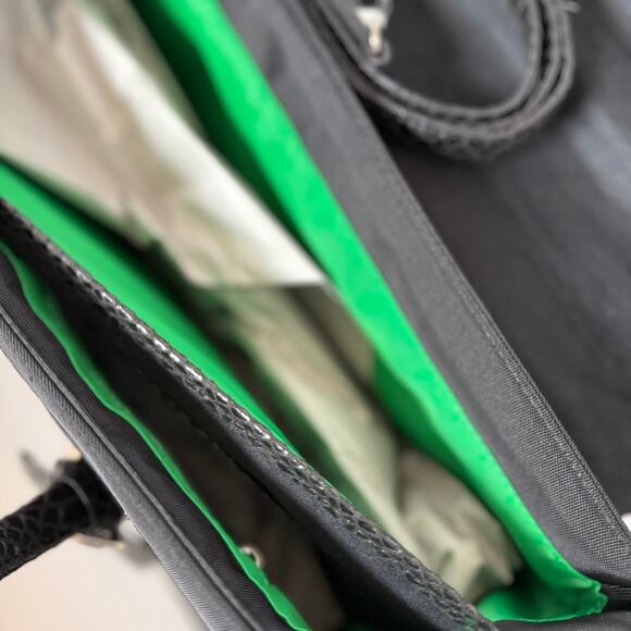 Women In Business The London Tote Laptop Bag - Picture 8 of 10